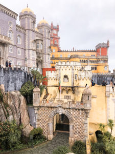 Castello tutto colorato a Sintra