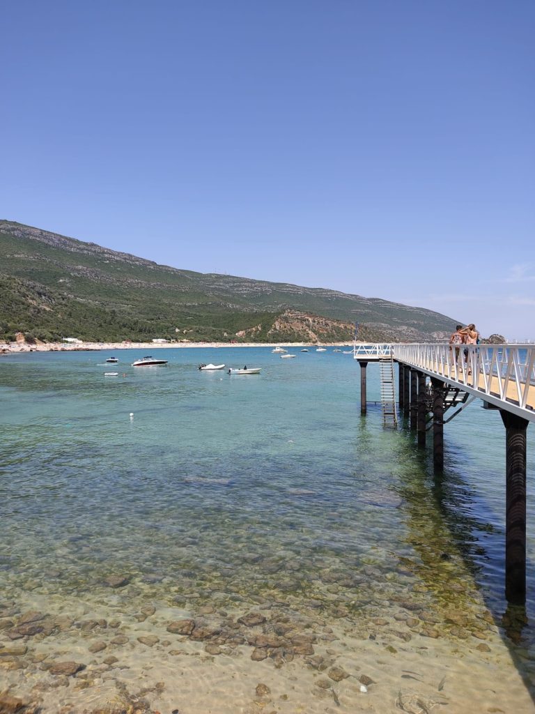 Pontile sul mare in Portogallo